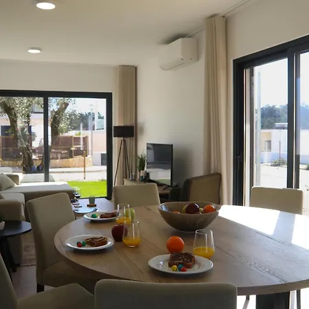 Casa Da Lagoa - By Sch * Foz do Arelho