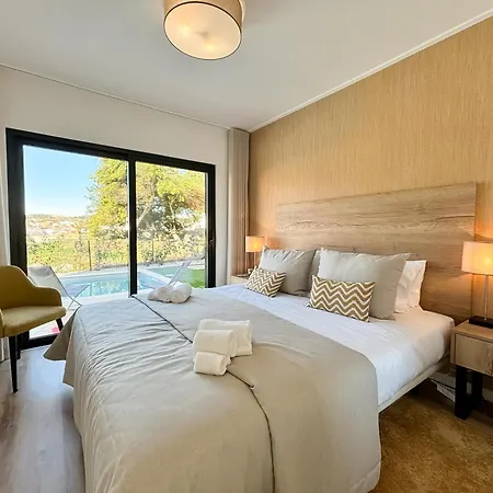 Casa Da Lagoa - By Sch Villa *