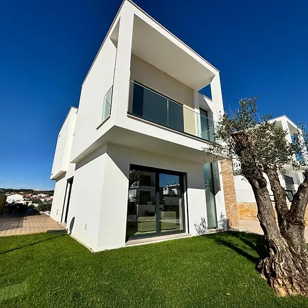 Casa Da Lagoa - By Sch